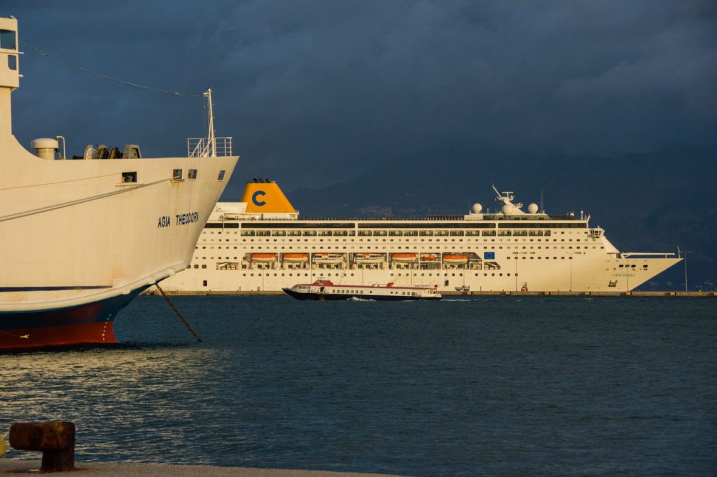 Port of Corfu hydrofoil Kristi