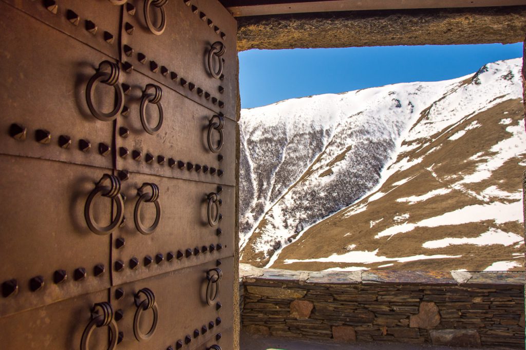 Gergeti Trinity Church lookout