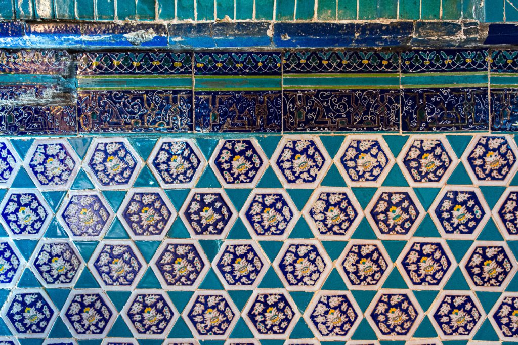 Uzbekistan, Samarkand, Shah-i-Zinda, detail