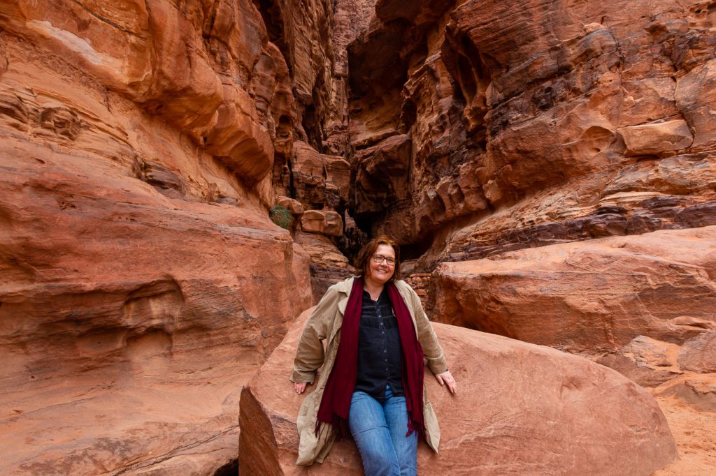 Anja standing in front of Khazali Canyon in Wadi Rum, Jordan