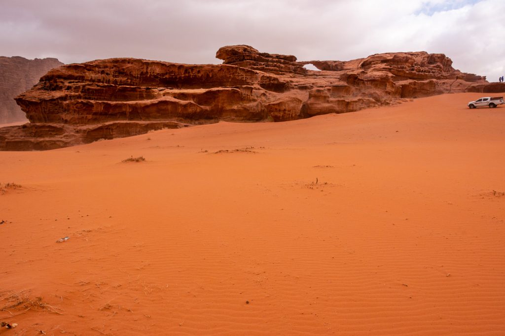 Khor al Ajram Rock Bridge ("Small Arch") in Wadi Rum