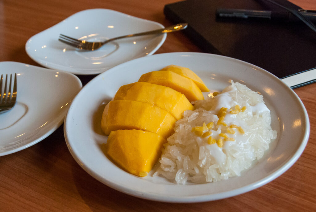 sticky rice and mango at Royal Navy Club Bangkok