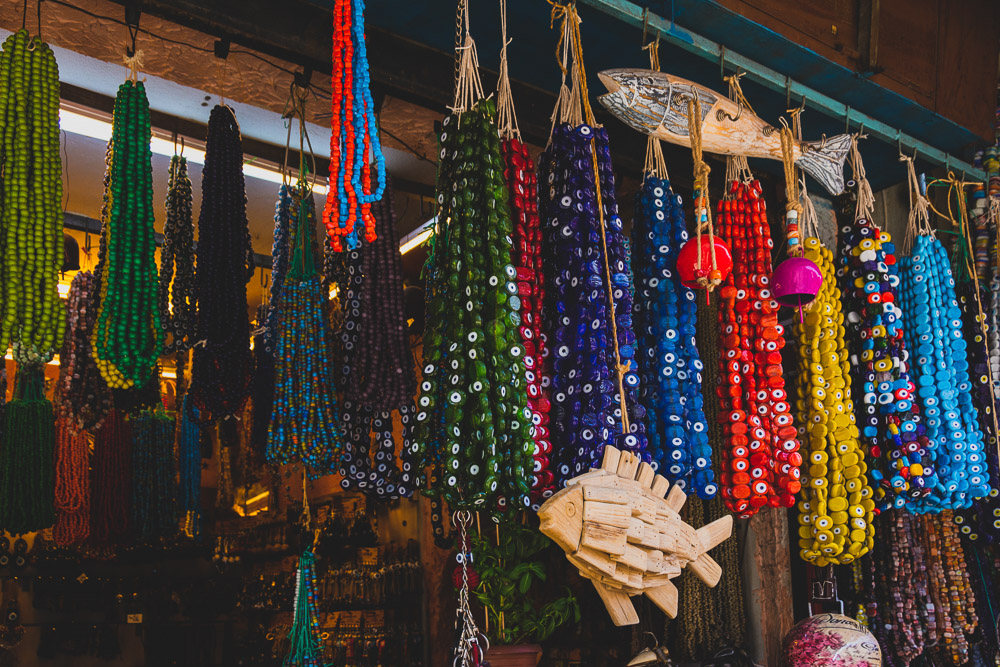 Shopping in Kemeralti Bazaar in Izmir