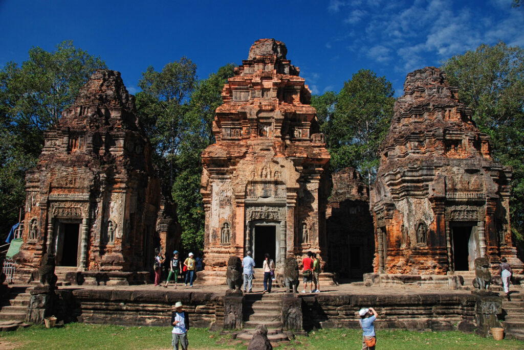 uncrowded Angkor Wat
