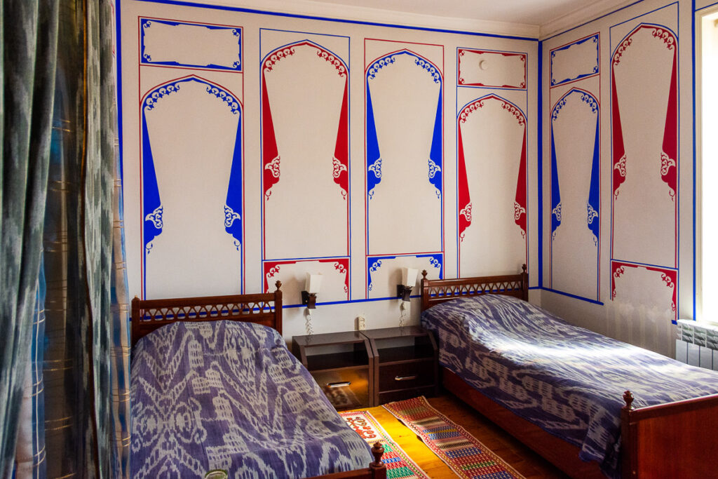 Chor Minor Hotel room