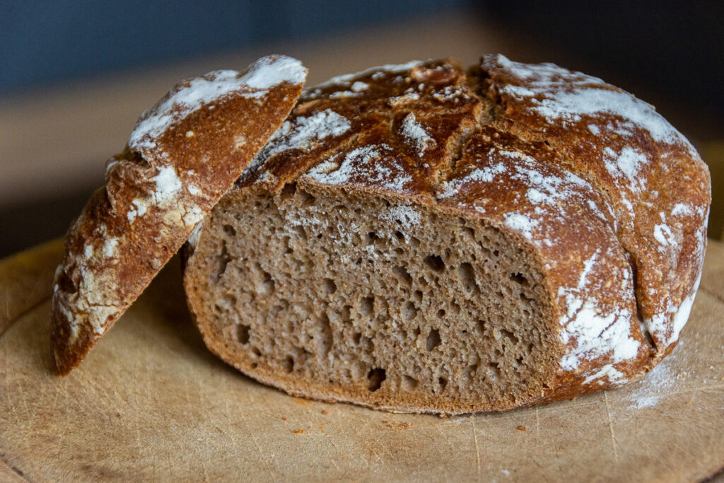 sourdough bread for non-bakers - the "crumb shot"