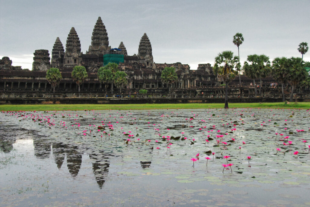 Uncrowded Angkor Wat - ANgkor Wat at sunrise