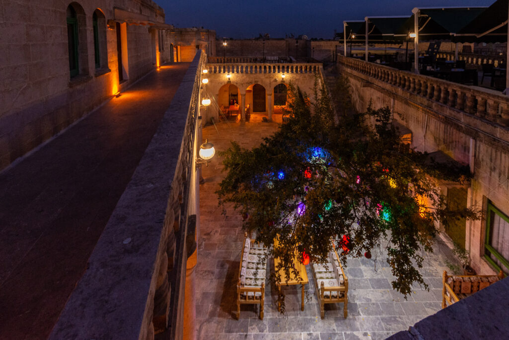 Narli Ev Boutique Hotel at night